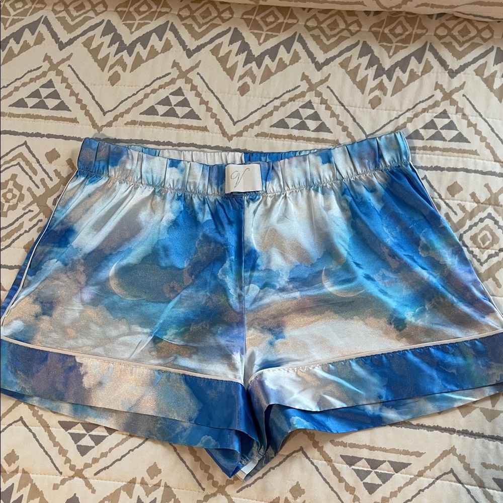 Blue sky VS silk sleep Shorts